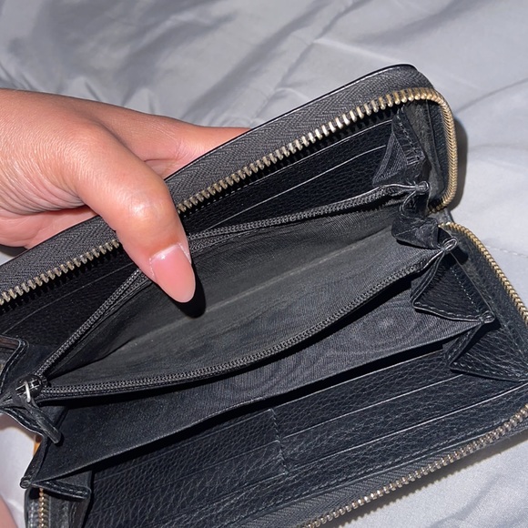 Gucci Black Leather Bamboo Tassel Zip Around Wallet - Picture 8 of 11